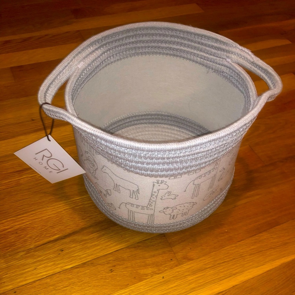 NWT KIDS BASKET